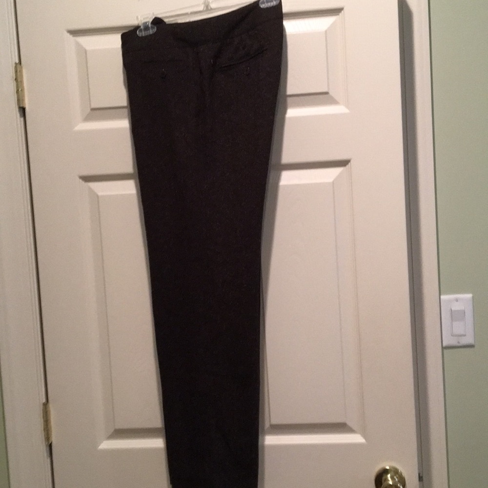 Atelier Luxe dress pants in excellent condition.